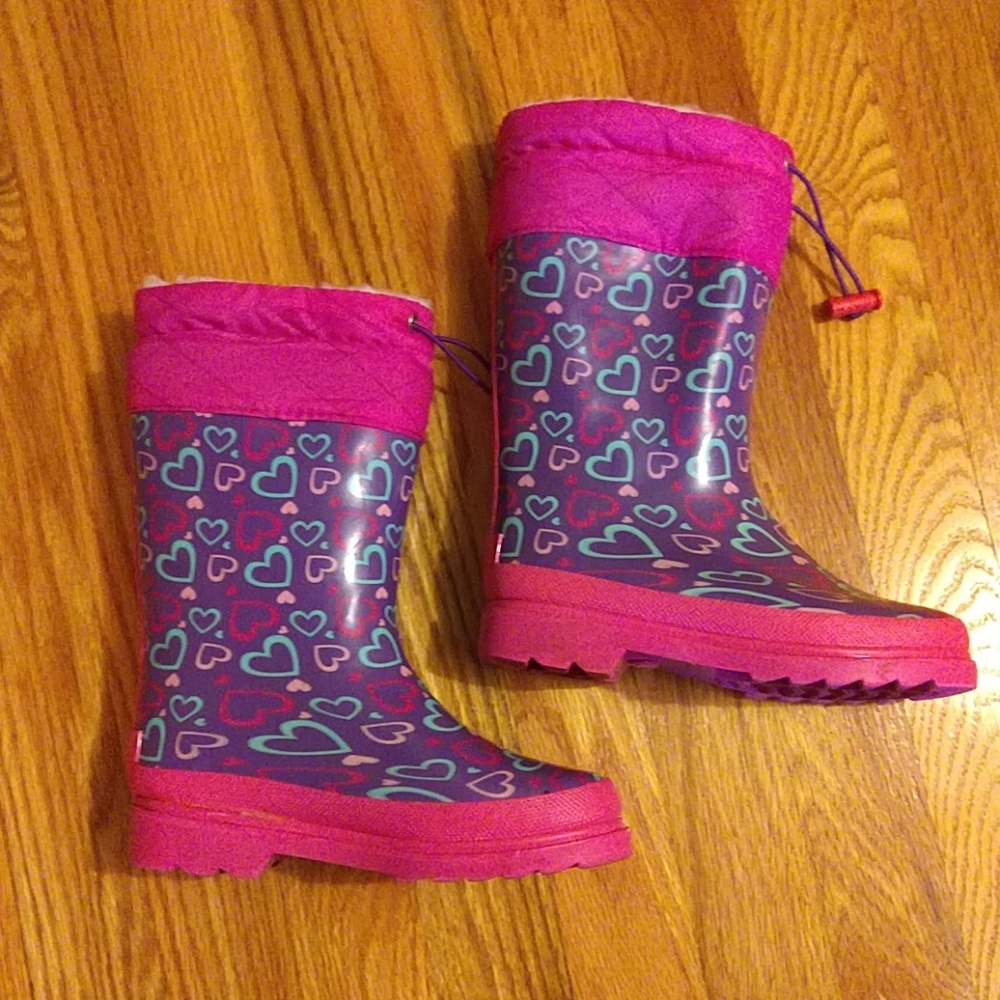 Girls Lily & Dan all weather boots.